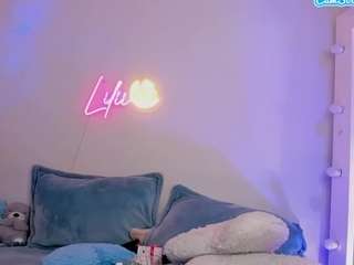 liliimoon — Camsoda recorded stream image, 21.08.2025 22:10
