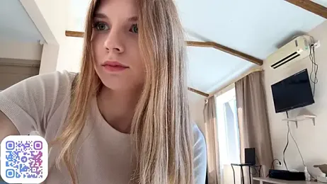 FruityXo — Stripchat recorded stream image, 22.08.2025 10:40