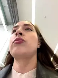 Holly_Play — Stripchat recorded stream image, 22.08.2025 10:10
