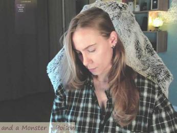 Adamova_Eva — Bongacams recorded stream image, 23.08.2025 17:40