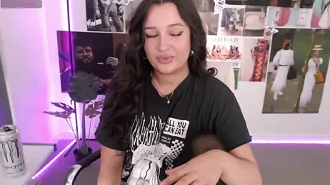 Lenas_Room — Stripchat recorded stream image, 24.08.2025 09:10