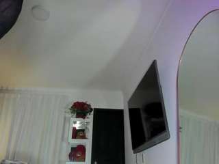 indianova — Camsoda recorded stream image, 25.08.2025 02:00