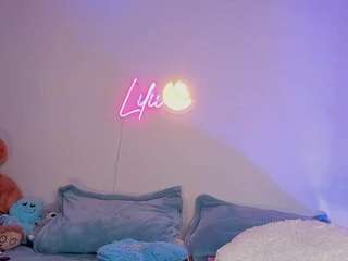 liliimoon — Camsoda recorded stream image, 25.08.2025 21:00