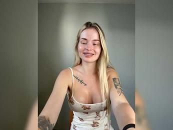 VladaMais — Bongacams recorded stream image, 27.08.2025 12:50