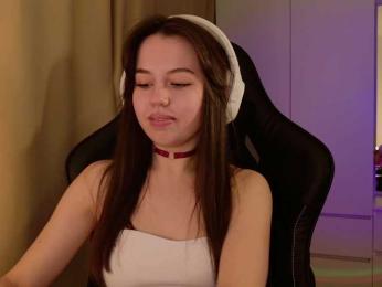 Businka13 — Bongacams recorded stream image, 14.02.2025 13:10