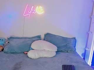 liliimoon — Camsoda recorded stream image, 29.08.2025 23:10
