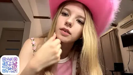 FruityXo — Stripchat recorded stream image, 31.08.2025 11:00