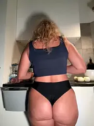 MileySummer — Stripchat recorded stream image, 02.09.2025 14:50