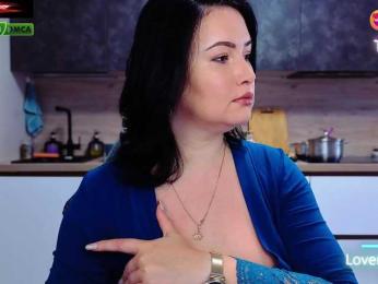 Katniss_K — Bongacams recorded stream image, 03.09.2025 13:50