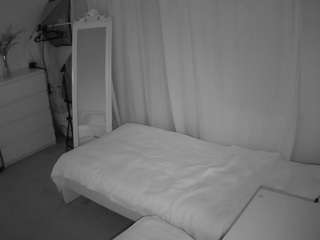 voyeurcam-julmodels-reallife-3 — Camsoda recorded stream image, 31.08.2025 10:30
