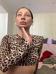 HotCaramellsTV — Stripchat recorded stream image, 05.09.2025 08:00