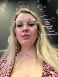 Teya_moon_ — Stripchat recorded stream image, 07.09.2025 14:50