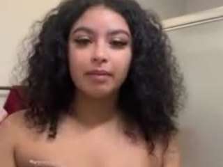 mmmmmmlia — Camsoda recorded stream image, 15.02.2025 20:40