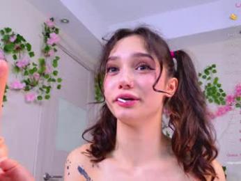 breeding_material — Chaturbate recorded stream image, 08.09.2025 15:00