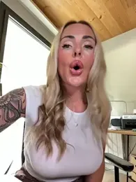 EmaSalis — Stripchat recorded stream screenshot (09 Sep 2025)