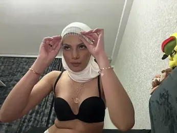 GumusGuray — Stripchat recorded stream image, 16.02.2025 03:30
