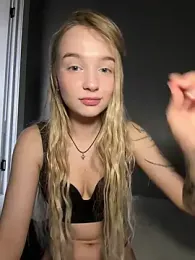 Baby_Tiny — Stripchat recorded stream image, 10.09.2025 11:30
