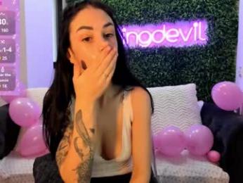 hotfallingdevil — Chaturbate recorded stream screenshot (16 Feb 2025)