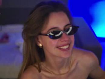 plump_bums — Chaturbate recorded stream screenshot (15 Sep 2025)