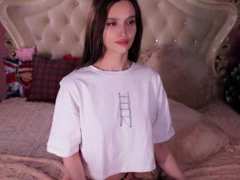 Enchantressss — Bongacams recorded stream image, 17.02.2025 00:50