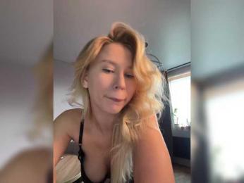 Sunlovv — Bongacams recorded stream image, 17.09.2025 10:00