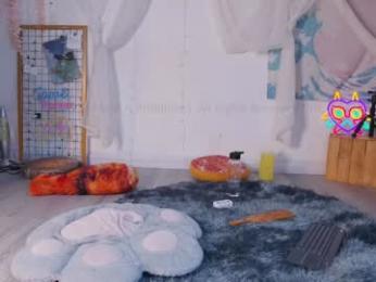 mollyflwers — Chaturbate recorded stream image, 17.09.2025 17:30