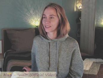 Adamova_Eva — Bongacams recorded stream image, 17.09.2025 18:40
