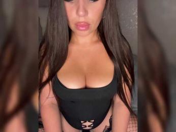 -Hennessy- — Bongacams recorded stream image, 19.09.2025 07:00