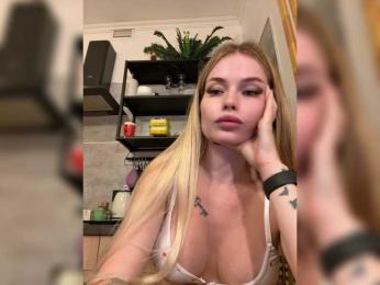 VladaMais — Bongacams recorded stream image, 19.09.2025 15:40