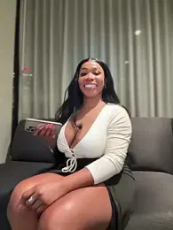 Belle___ — Stripchat recorded stream image, 19.09.2025 22:10