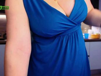 Katniss_K — Bongacams recorded stream image, 20.09.2025 08:00