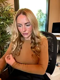 EmaSalis — Stripchat recorded stream screenshot (22 Sep 2025)