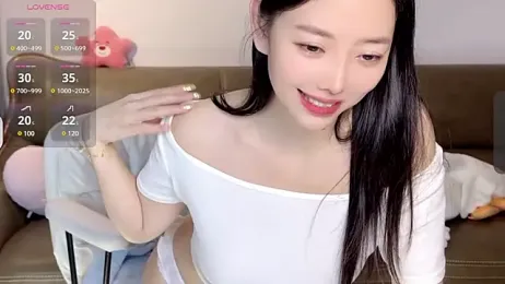 ziyu111 — Stripchat recorded stream image, 17.02.2025 16:00