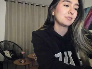 alexyferrer — Camsoda recorded stream image, 25.09.2025 23:10