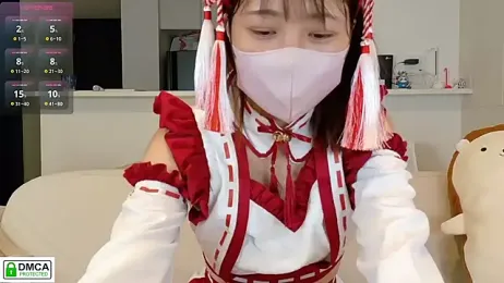 SUZU_ — Stripchat recorded stream image, 26.09.2025 13:00