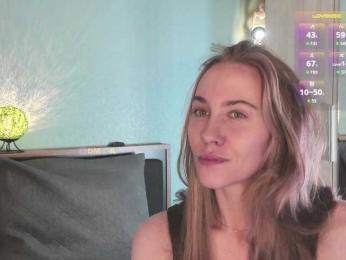 Adamova_Eva — Bongacams recorded stream image, 27.09.2025 18:30