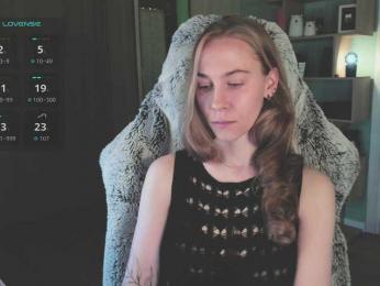 Adamova_Eva — Bongacams recorded stream image, 27.09.2025 18:30