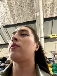 Holly_Play — Stripchat recorded stream image, 28.09.2025 10:00