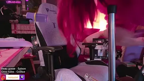 Indriya2x0 — Stripchat recorded stream image, 29.09.2025 20:20