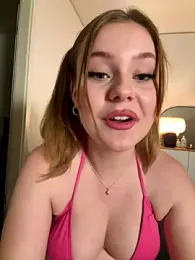 MaribelRiver — Stripchat recorded stream screenshot (30 Sep 2025)