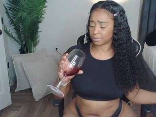 january-rose — Camsoda recorded stream image, 01.10.2025 01:30