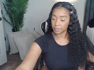 january-rose — Camsoda recorded stream image, 01.10.2025 01:30