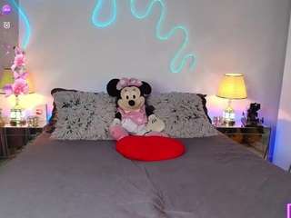 vannesahills — Camsoda recorded stream image, 01.10.2025 14:20