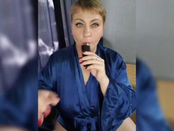 _LEKSA — Bongacams recorded stream image, 02.10.2025 04:50