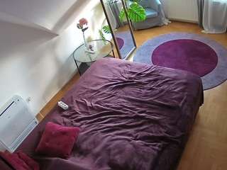 voyeurcam-julmodels-whitebed-4 — Camsoda recorded stream image, 02.10.2025 03:00