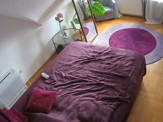 voyeurcam-julmodels-whitebed-4 — Camsoda recorded stream image, 02.10.2025 03:00