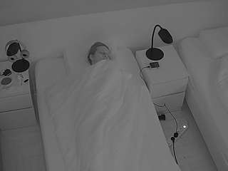 voyeurcam-julmodels-bed-7 — Camsoda recorded stream image, 02.10.2025 03:00