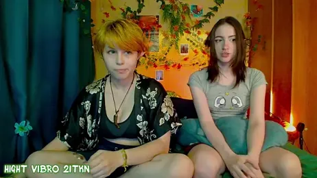 TrickyKitsune — Stripchat recorded stream image, 02.10.2025 13:00