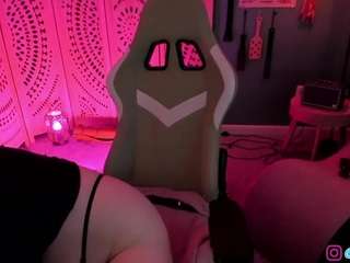 lila-ellis — Camsoda recorded stream image, 03.10.2025 03:00