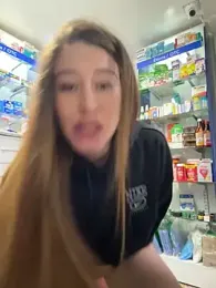 roouse — Stripchat recorded stream screenshot (04 Oct 2025)